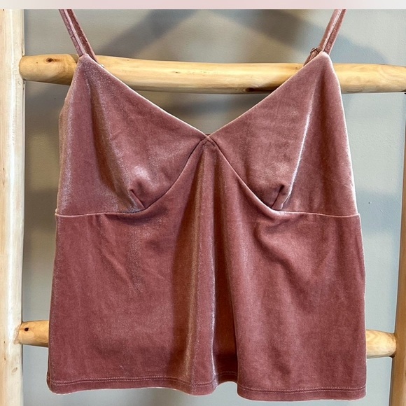 NWT Wild Fable Medium Velvet adjustable Spaghetti Strap Top in Mauve - Picture 1 of 7